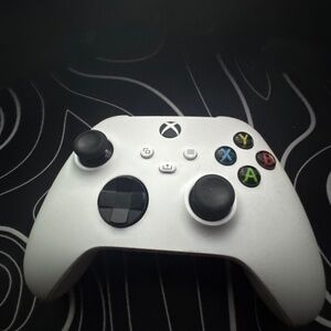Xbox controller white